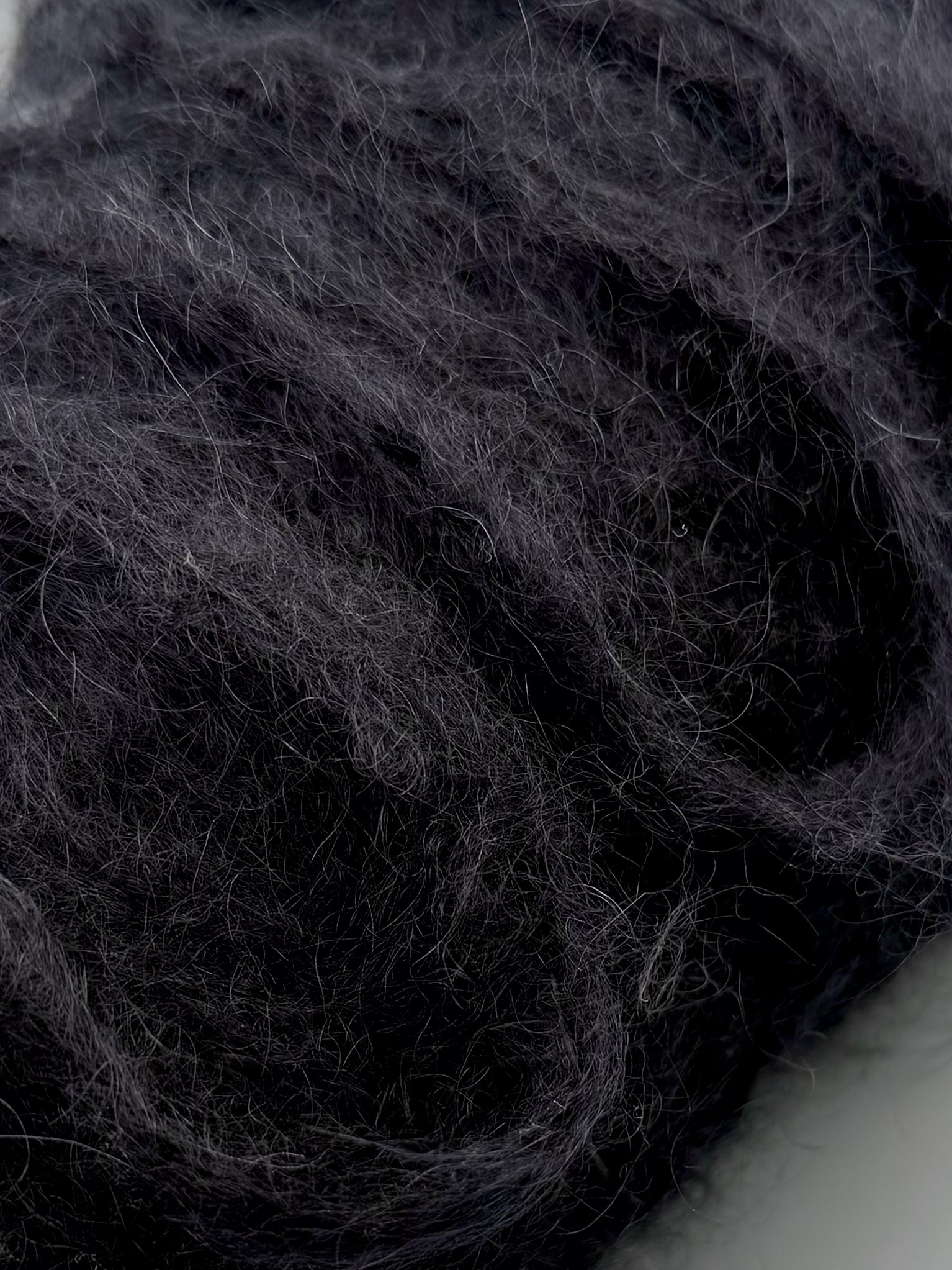 Sesia Milledue – Mohair & Schurwolle 120m/100g Schwarz 0067